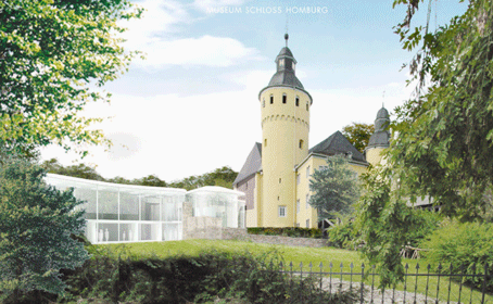 Die Abbildung zeigt eine Fotomontage mit dem Schloss mit Turm auf der rechten Bildseite und dem gläsernen Anbau auf der linken Seite der Abbildung mit viel Grün drumherum