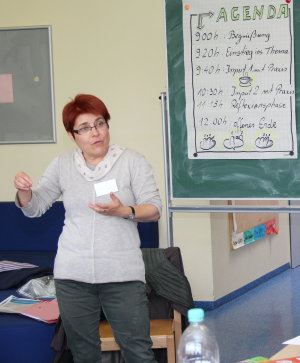 Erika Waedt vom Komunnalen Integrationszentrum vermittelte Methoden zur erfolgreichen Leseförderung. (Foto: OBK)