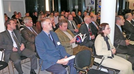 Foto interessierter Unternehmerinnen und Unternehmer aus der Region (Foto: Oberbergischer Kreis) 