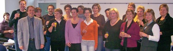 14 neue Pflegefachkräfte freuen sich über den erfolgreichen Abschluss am Fachseminar Pflegeberufe. (Foto: OBK) 14 neue Pflegefachkräfte freuen sich über den erfolgreichen Abschluss am Fachseminar Pflegeberufe. (Foto: OBK)