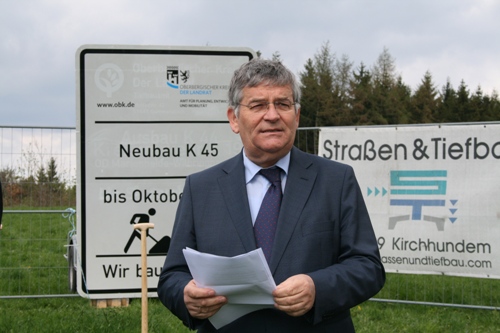 Landrat Hagen Jobi bezeichnet den Ausbau als wichtige Anbindung der Kreis-Mitte an die A 45 (Foto: OBK) 