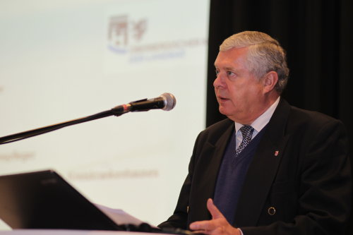Der Sozialdezernent des Oberbergischen Kreises, Dr. Jorg Nürmberger unterstützt den "Werdenfelser weg" als einen Prozess des Umdenkens(Foto:OBK) Der Sozialdezernent des Oberbergischen Kreises, Dr. Jorg Nürmberger unterstützt den "Werdenfelser weg" als einen Prozess des Umdenkens(Foto:OBK)