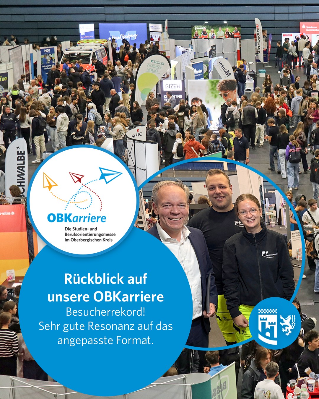 🎓 Vor zwei Wochen fand unsere Studien- und Berufsorientierungsmesse OBKarriere statt. Zeit für einen Rückblick! 👀

85 Aussteller informierten Schülerinnen und Schüler der Sekundarstufe II, Eltern und Lehrkräfte über regionale Ausbildungs- und Studienmöglichkeiten. Dazu gab es Mustervorlesungen der TH Köln – Campus Gummersbach.

🚑 Auch wir waren mit vier Messeständen vertreten und stellten Ausbildungswege in der Verwaltung, im Rettungsdienst und bei der AGewiS vor.

NEU in diesem Jahr: Die OBKarriere fand erstmals an einem Wochentag statt – mit großem Erfolg! Rund 2.000 Besucherinnen und Besucher kamen zur Messe. Das ist ein neuer Teilnahmerekord!

🚌 Damit möglichst viele Schülerinnen und Schüler aus dem Oberbergischen Kreis teilnehmen konnten, unterstützten die Schulen den Messebesuch auf unterschiedliche Weise. Unsere Kommunale Koordinierungsstelle Übergang Schule – Beruf/Studium stellte außerdem Busse für die Anreise bereit.

Mehr erfahren:
👉 www.obkarriere.de

Weitere Informationen rund um den Übergang von der Schule in den Beruf oder ins Studium findet Ihr auf unserer neu gestalteten Internetseite zur Bildung in Oberberg: 
👉 www.bildung-in-oberberg.de