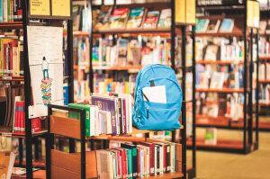 Der Kulturrucksack hat Workshops für Kinder und Jugendliche in vier Bibliotheken im Oberbergischen Kreis im Angebot. (Foto: Joachim Gies) Der Kulturrucksack hat Workshops für Kinder und Jugendliche in vier Bibliotheken im Oberbergischen Kreis im Angebot. (Foto: Joachim Gies)