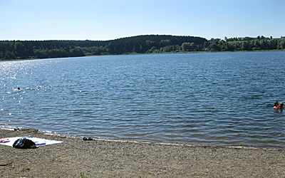 Badestelle DLRG-Haus an der Bruchertalsperre. (Foto: OBK)