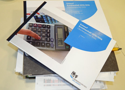 Der Entwurf für den Doppelhaushalt 2015/2016 war Thema im Kreistag. (Foto: OBK)
