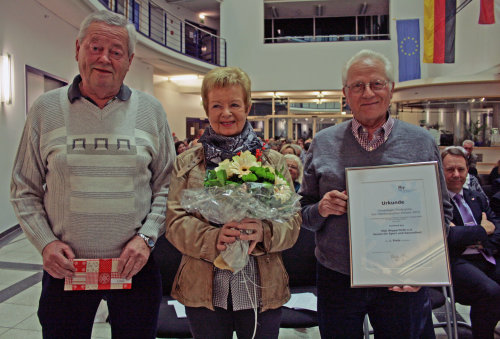 Der Verein für Sport und Gesundheit Wipperfürth e.V., mit Initiatorin Ursula Osberghaus, wurde Preisträger Nr. 1 (Foto:OBK)