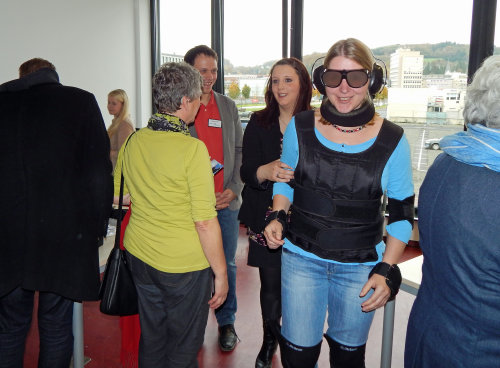 Spannend waren die Erfahrungen mit dem Alterssimulationsanzug. (Foto: OBK)