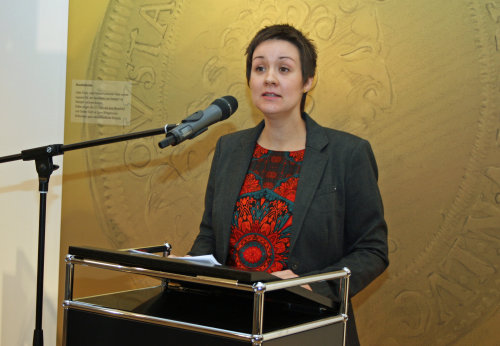 Elisabeth Doerk, vom Münzauktionshaus Künker in Osnabrück, referierte über das historische Münzwesen (Foto:OBK) Elisabeth Doerk, vom Münzauktionshaus Künker in Osnabrück, referierte über das historische Münzwesen (Foto:OBK)