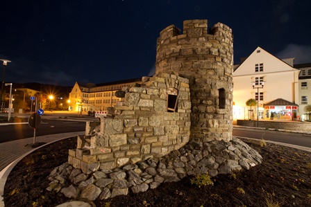 Der Burgkreisel kennzeichnet den Weg zur historischen Altstadt in Bergneustadt