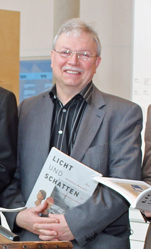 Auch Peter Ruland freut sich auf den Talk im Ausstellungsraum Neue Orangerie (Foto:OBK)