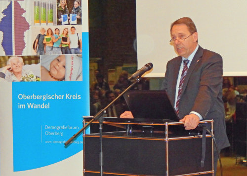 Kreisdirektor Jochen Hagt betont den bürgerschaftlichen Zusammenhalt und die hohe Identifikation mit der Heimat als große Stärke. (Foto: OBK)