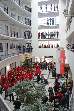 Zum achten Mal fand das Weihnachtskonzert der Helen-Keller-Schule im Kreishaus statt. (Foto: OBK)