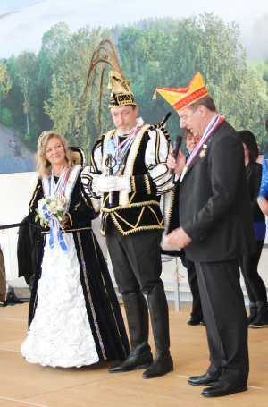 Die Karnevalsgesellschaft Tolle Elf Wildberg wird 2016 erstmals von einem Prinzenpaar angeführt. Der Tollitätenempfang war für Prinzessin Nicole I. und Prinz Kai I. also eine besondere Premiere.(Foto: OBK)
