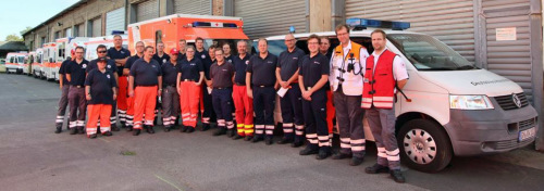 Der Patiententransportzug "PTZ 10" des Oberbergischen Kreises im Bereitstellungsraum Köln (Foto: OBK) Der Patiententransportzug "PTZ 10" des Oberbergischen Kreises im Bereitstellungsraum Köln (Foto: OBK)
