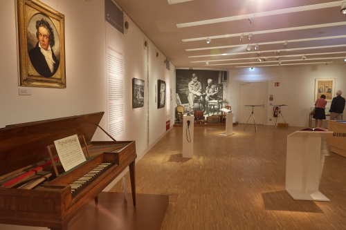 Am Sonntag, dem 03. Oktober 2016 um 12:00 Uhr findet der bei den Museumsbesuchern beliebt gewordene „Kulturhappen“ statt. (Foto: OBK) Am Sonntag, dem 03. Oktober 2016 um 12:00 Uhr findet der bei den Museumsbesuchern beliebt gewordene „Kulturhappen“ statt. (Foto: OBK)