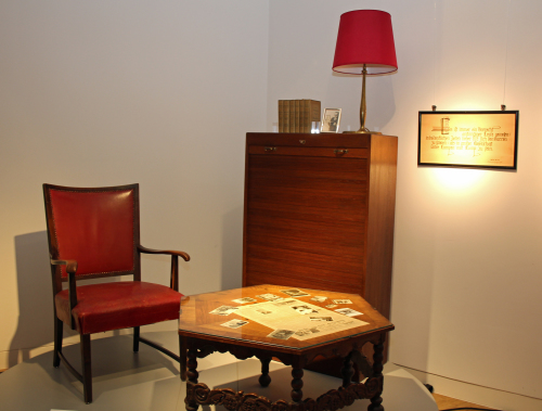 Teile des Arbeitszimmers von Dr. August Dresbach sind in der Sonderausstellung zu sehen. (Foto:OBK)