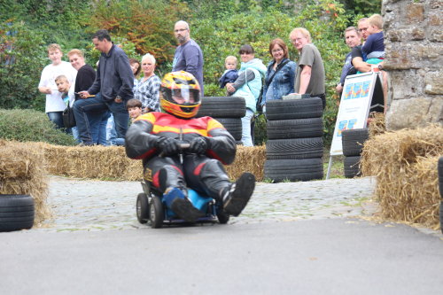 Professionell den Hang hinunter (Foto: OBK)