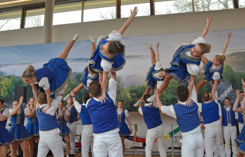 Der Tanzcorps der Karnevalsgesellschaft Morsbach erntete viel Applaus. (Foto: OBK)