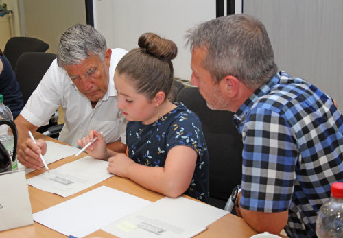 Aylin Aras sicherte sich den zweiten Platz auf der oberbergischen Liste der Mathe-Asse. (Foto: OBK)