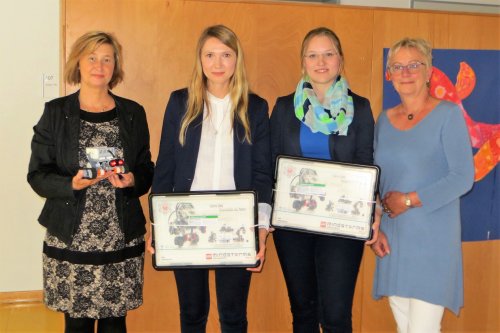 Susanne Roll (v.l.), Olga Bayer, Christina Everwand und Sabine Biesenbach. (Foto: zdi NRW)