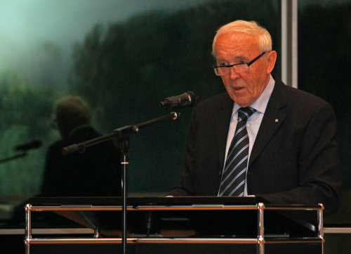 Prof. Dr. Frank Günter Zehnder ließ sich als junger Doktorand bereits 1968 von den Werken des Friedrich von Bömches begeistern. (Foto: OBK) Prof. Dr. Frank Günter Zehnder ließ sich als junger Doktorand bereits 1968 von den Werken des Friedrich von Bömches begeistern. (Foto: OBK)