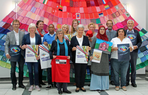 Die Steuerungsgruppe lädt zur Interkulturellen Woche 2017 ein. (Foto: OBK)