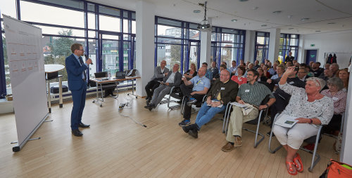 50 Teilnehmende besuchten die Veranstaltung der Wirtschaftsförderung. (Foto: OBK)