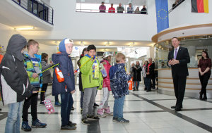 Applaus für die Martinssänger der Jakob-Moreno-Schule. (Foto: OBK)