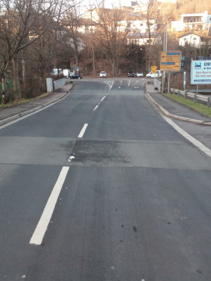 Die Alzener Landstraße K 43 wird innerhalb der Sommerferien saniert. (Foto: OBK) 