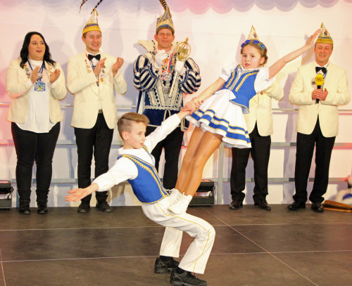Das Morsbacher Kindertanzpaar Luca Schröder und Kiana Hochhart. (Foto: OBK) 