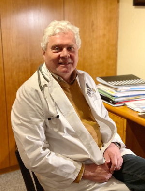 Dr. Jorg Nürmberger (z.Zt. Unterstützungsarzt im Gesundheitsamt): "Ich lasse mich impfen, weil ich ein überzeugter Impfbefürworter bin und die COVID-19-Impfstoffe für das richtige Mittel halte die Pandemie zu überwinden!" (Foto: Privat)