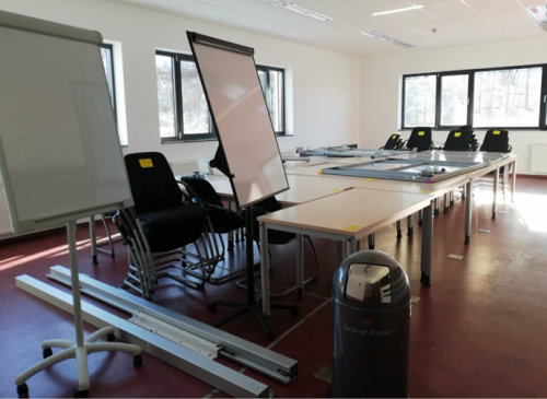 Die Seminarräume im ehemaligen AGewiS-Gebäude werden geräumt. (Foto: OBK)