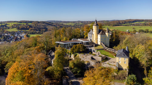 Schloss Homburg im Herbst. (Foto: Joachim Gies)