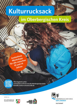 Mit diesem Plakat wirbt der Oberbergische Kreis für die Teilnahme am landesweiten Projekt Kulturrucksack 2024. (Grafik OBK/ Foto: Joachim Gies) Mit diesem Plakat wirbt der Oberbergische Kreis für die Teilnahme am landesweiten Projekt Kulturrucksack 2024. (Grafik OBK/ Foto: Joachim Gies)