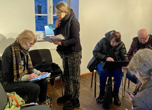 Gerade für Seniorinnen und Senioren hält das Internet viele Angebote bereit, die den Alltag erleichtern - umso wichtiger ist das Thema Sicherheit im Netz. (Foto: OBK/ G. Quercia-Naumann) Gerade für Seniorinnen und Senioren hält das Internet viele Angebote bereit, die den Alltag erleichtern - umso wichtiger ist das Thema Sicherheit im Netz. (Foto: OBK/ G. Quercia-Naumann)