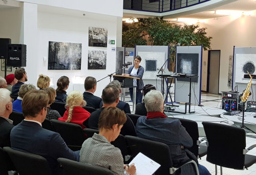 Der Kulturförderpreis des Oberbergischen Kreises wird im Rahmen einer Feierstunde an die Kunstschaffenden verliehen. (Foto: OBK) Der Kulturförderpreis des Oberbergischen Kreises wird im Rahmen einer Feierstunde an die Kunstschaffenden verliehen. (Foto: OBK)