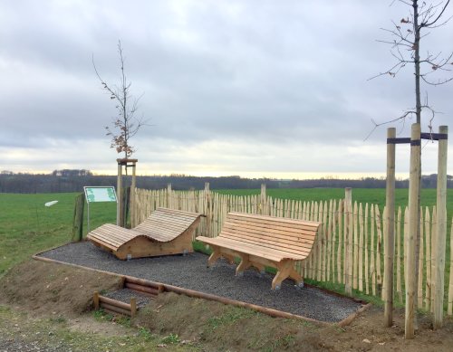 Zur erfolgreichen Umsetzung dieses Ruheplatzes mit hohem Erholungswert hat der Bürgerverein Hämmern e.V. (Wipperfürth) die Finanzmittel erhalten. (Foto: OBK) Zur erfolgreichen Umsetzung dieses Ruheplatzes mit hohem Erholungswert hat der Bürgerverein Hämmern e.V. (Wipperfürth) die Finanzmittel erhalten. (Foto: OBK)