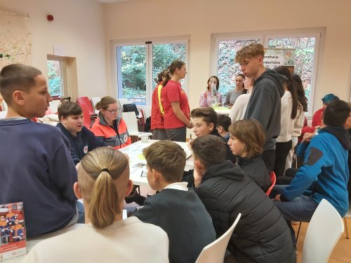 Reges Interesse gab es auch bei den Institutionen, die ehrenamtlichen Nachwuchs benötigen. (Foto: OBK) Reges Interesse gab es auch bei den Institutionen, die ehrenamtlichen Nachwuchs benötigen. (Foto: OBK)