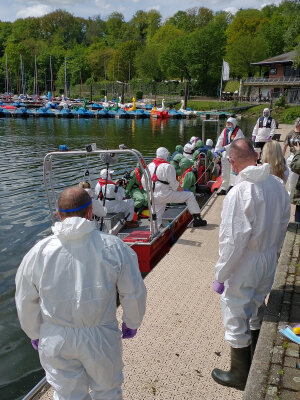 Nicht nur am Land, sondern auch auf dem Wasser übten die Veterinärämter den Ernstfall. (Foto: OBK)