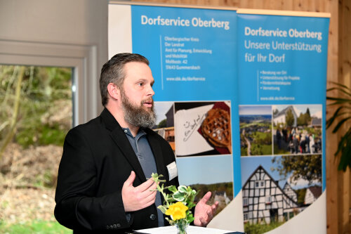 Markus Klein, Dorfservice Oberberg, bert Dorfgemeinschaften und untersttzt als Ansprechpartner ehrenamtliches Engagement in den Drfern. (Foto: OBK) 