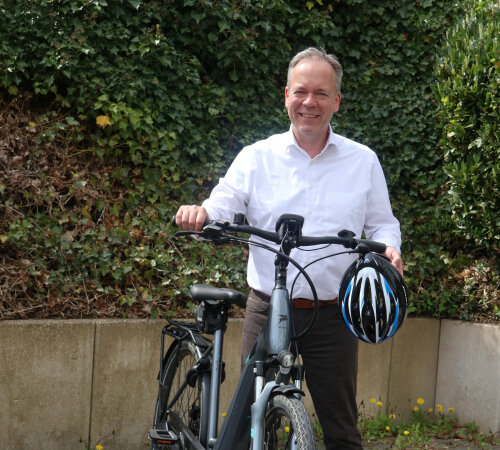 Landrat Klaus Grootens freut sich auf eine starke Beteiligung der Oberbergerinnen und Oberberger am STADTRADELN. (Foto: OBK)