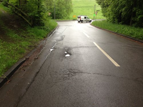 Die K 48 (Enselskamp) im Wiehler Ortsbereich "Auf der Bliebach". (Foto: OBK) 
