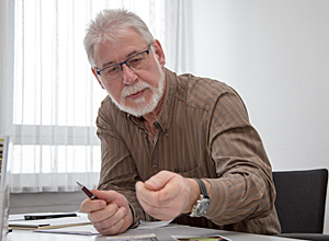 Horst Kirschsieper leitet das Weitblick-Büro in Radevormwald. (Foto: Günter Nagel)