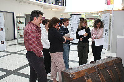 Vom Kreishaus wandert die Ausstellung "Ankommen - Zuwanderung ins Oberbergische nach 1945" über Nümbrecht jetzt nach Waldbröl. (Foto: OBK)