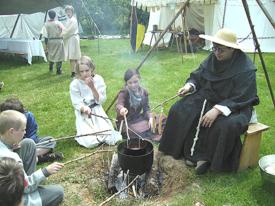 Blick in das Camp der "Homburger Reisige" aus Heddinghausen