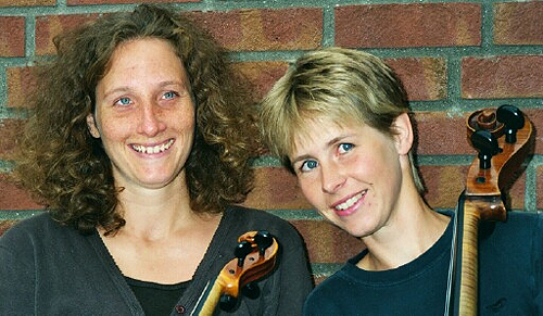 Ein Kinderkonzert zum Mitmachen mit Birgit Heydel und Imke Frobeen steht am Sonntag im Museum Haus Dahl auf dem Programm. (Foto: privat)