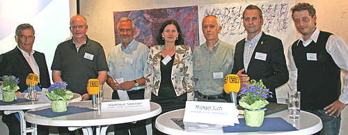 Diskutierten über die Zukunft der Bildung in Oberberg (v.l.): Landrat Hagen Jobi, Wolfgang Saupp, Schulleiter des BKO Dieringhausen, Michael Jaeger, Schulleiter Gesamtschule Derschlag, Gertrud Bergkemper-Marks, Abteilungsleitung Schule bei der Bezirksregierung Köln, Hartmut Steiner, Sprecher der Psychosozialen Arbeitsgemeinschaft Oberberg, Michael Jüch, Wirtschaftsjunioren und Radio Berg-Moderator Bastian Wirths (Foto: OBK)