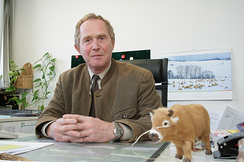 Kreisveterinär Dr. Bertram Röttger geht nach 32 Jahren in Ruhestand (Foto: OBK) 