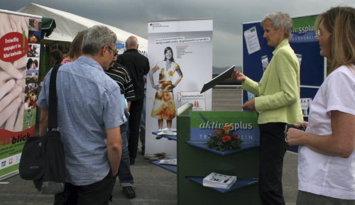 Zahlreiche Infostände zum Thema Alter(n)gab es auf dem Markt der Möglichkeiten (Foto:OBK)